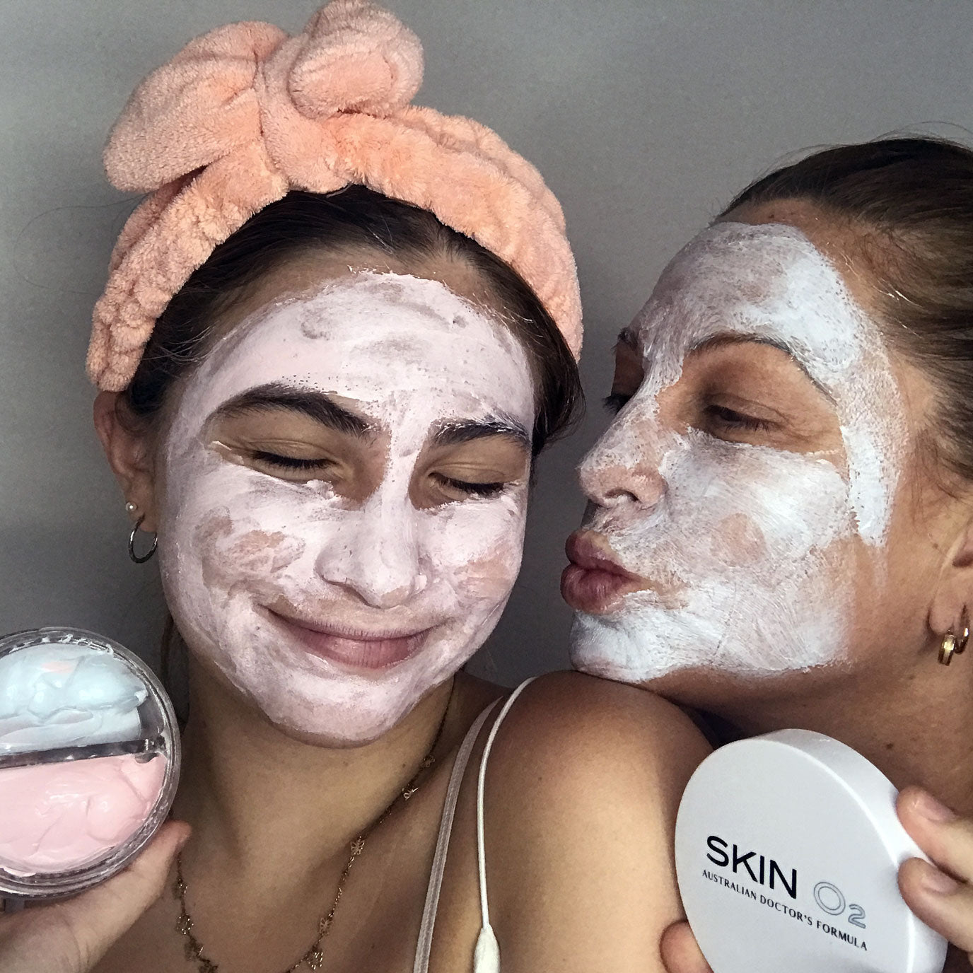 قناع الطين النباتي 2 في 1