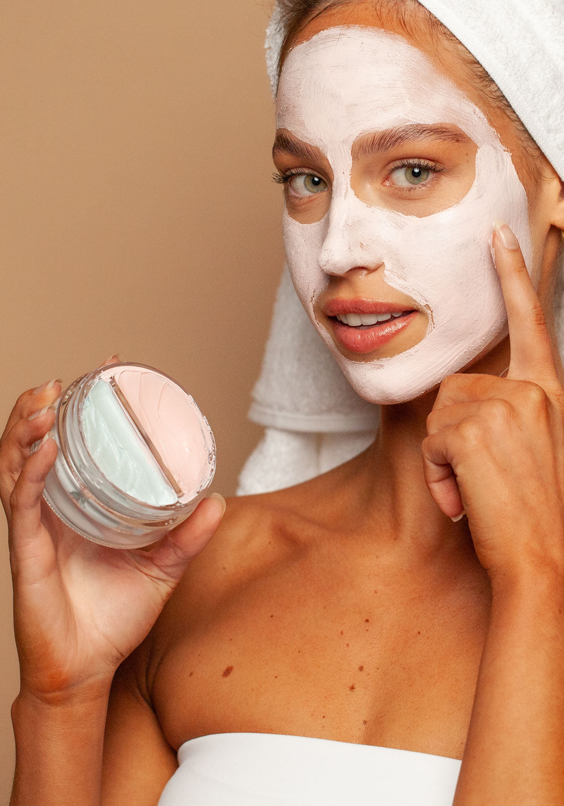 قناع الطين النباتي 2 في 1