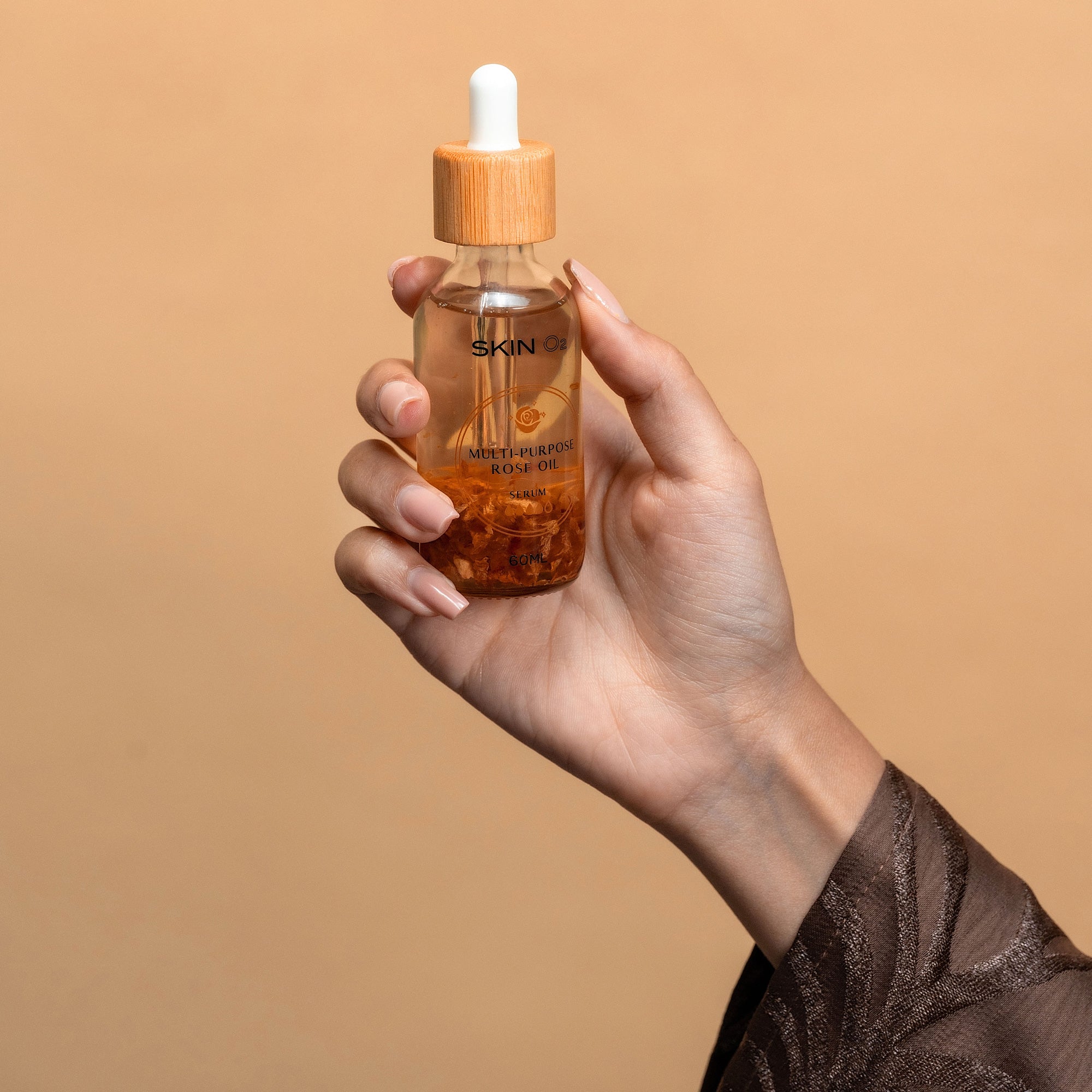 مصل زيت الورد متعدد الأغراض